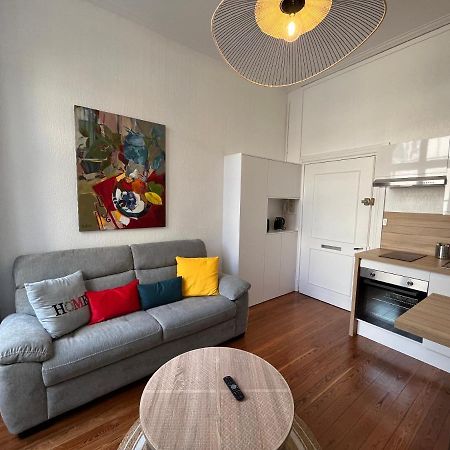Paon, Coquet Appt Avec Parking A Caen Exterior foto